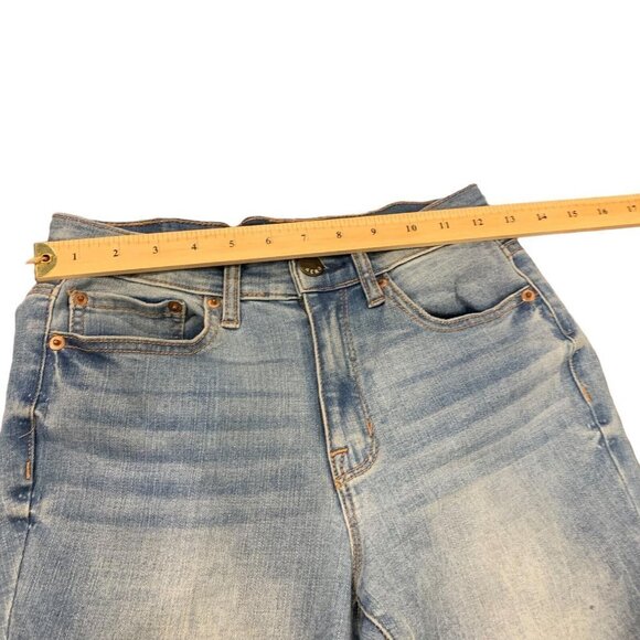 Aeropostale Women's Light Wash Distressed Skinny Flex Effects Jeans HR Size 2 - Picture 5 of 10